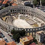 Helena Apartmán Pula